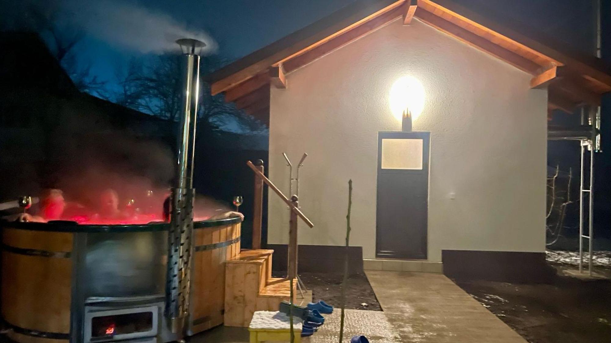 Pensiunea Tania-Nora Alexandru cel Bun Exteriér fotografie