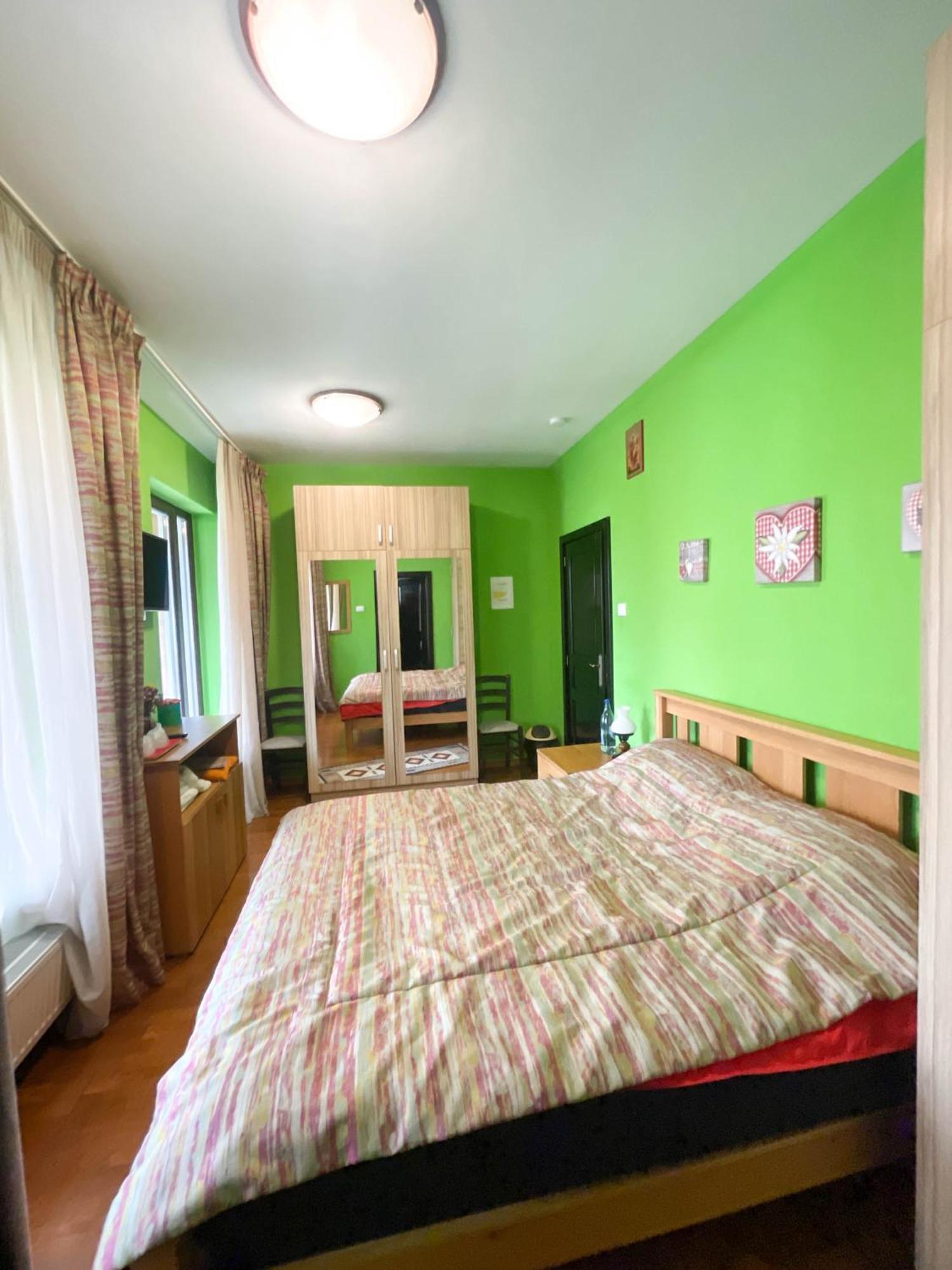 Pensiunea Tania-Nora Alexandru cel Bun Exteriér fotografie